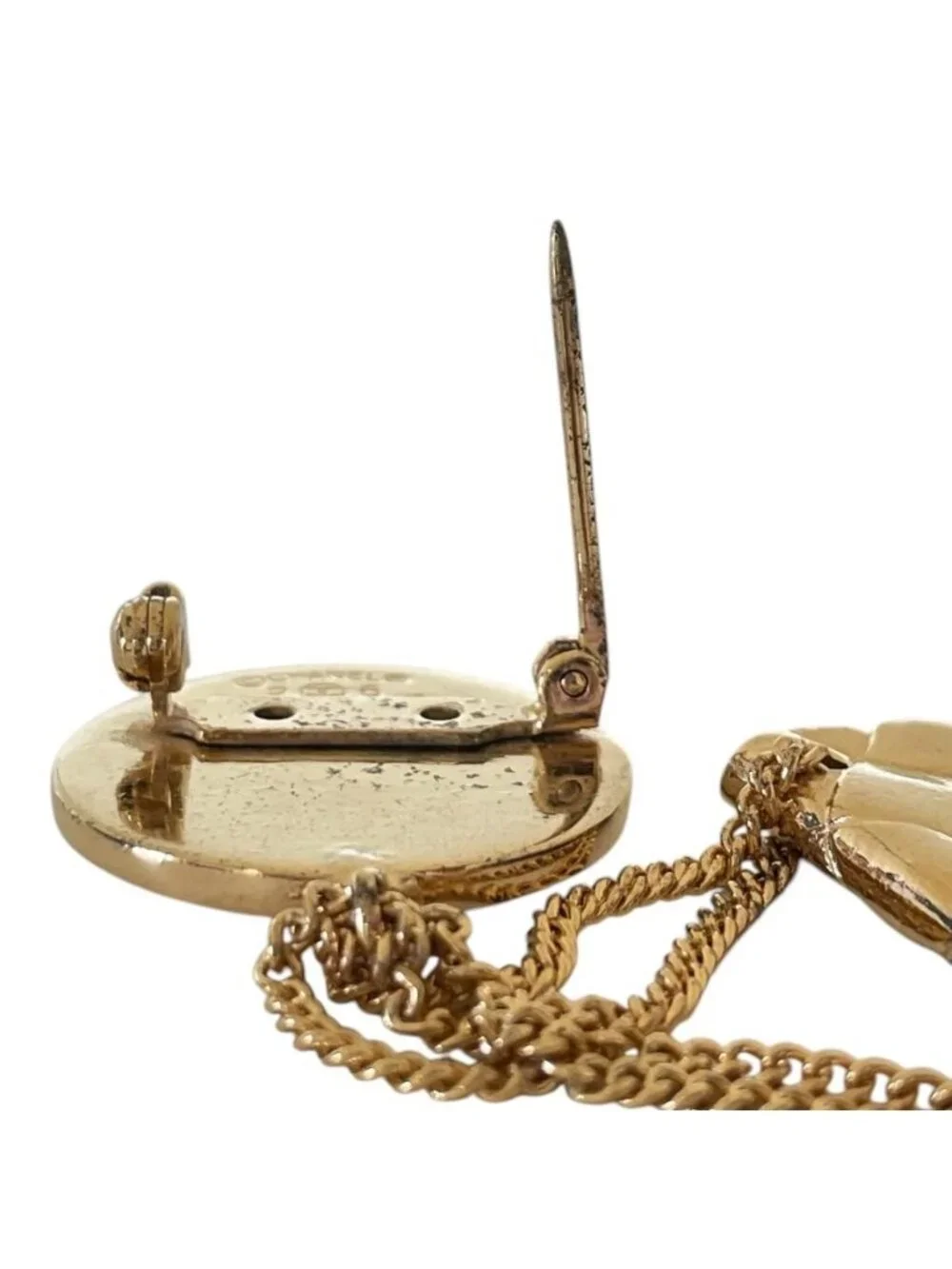 Chanel Brooch Quilted Bag Metal Gold Light Weight Power